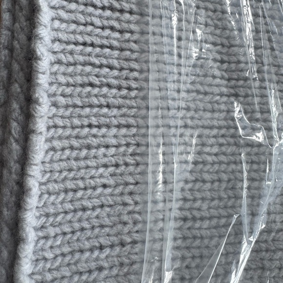 WoolX Saranac Throw - Picture 4 of 5